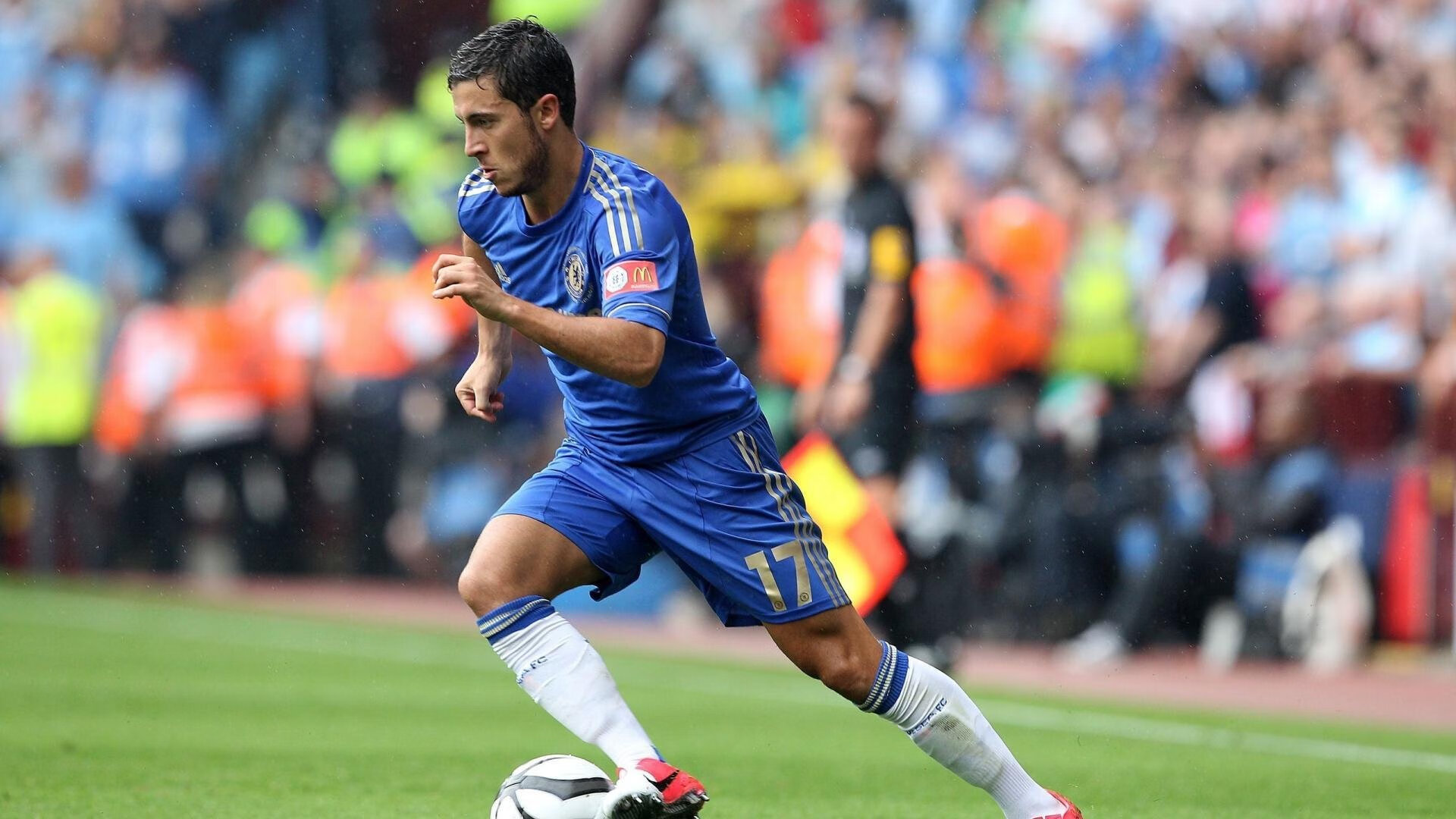 7成进球靠一人?曼城3-1逆转黑马,哈兰德梅开二度10轮轰13球,曼城引援哈兰德